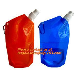Spouted flexible foldable water bag with carabiner for running, flexible