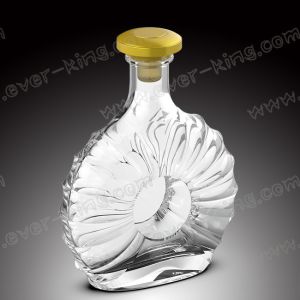 Customized Clear Super Flint Glass Spirit Bottle