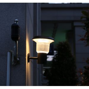 3500K 3.2V Wall Mounted Solar Light With Monocrystalline Silicon Solar Panel