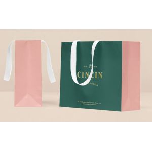 Embossed Printing Paper Bag 250gsm Printed Paper Carrier Bags