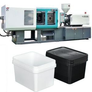 China Voltage us plastic injection molder With Advanced Safety System on sale