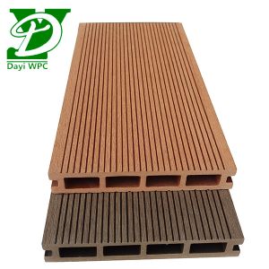 Customized Durable WPC Composite Decking For Pools And Gardens