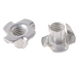 M10 M12 Stainless Steel Polishing 4 Claw Furniture Tee Nuts with Pronge DIN1624