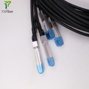 CVR-QSFP-SFP10G 40G QSFP To 4 X SFP+ DAC Direct Attach Cable