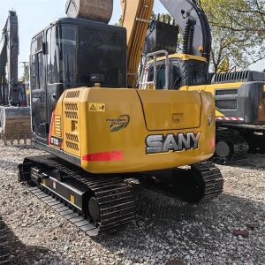 2023 Model Sany SY75 Mini Digger Machine with 7000 KG Machine Weight and Good