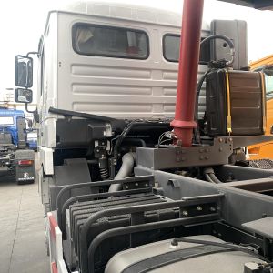 30-50 Tons Shacman F3000 6x4 Tipper Truck With 12 Forward Shift Number
