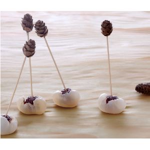 China 9cm Dcorative Bamboo Pine Cones Food Fruit Picks on sale
