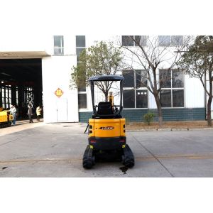 EPA Standard 2000kg Diesel Mini Excavator For Farm Use Long Lifespan