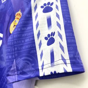 Quick Dry Purple Retro Soccer Jerseys Polyester Classic Football Kits