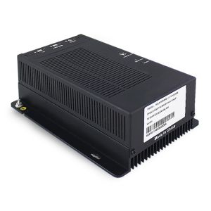 Solar Panel Battery Regulator Charge Controller , MPPT Dual Battery Solar Charge