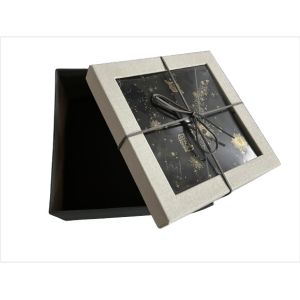 Luxury Window Gift Box Custom Size Satin Finish For Special Gifts