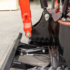 FW20 Red Excavator New Diesel Engine 2000 Kg Mini Excavator From China