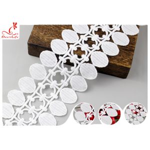 Polyester Embroidered Guipure Water Soluble Lace / Pom Pom Lace Edging