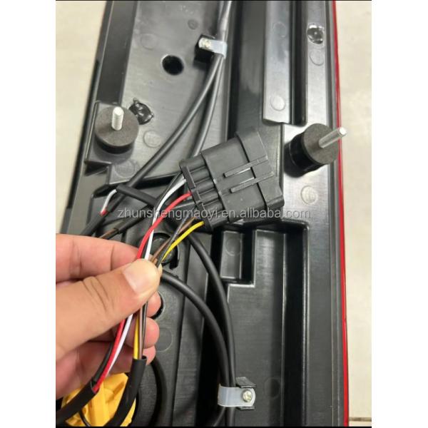 75*35*30 Kinglong Bus Spare Parts Rear Tail Light with Handle HA1603 HA1604 Included