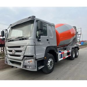 Cheap Sinotruk HOWO Used Concrete Mixer Truck 371hp 9920×2500×3990 for sale