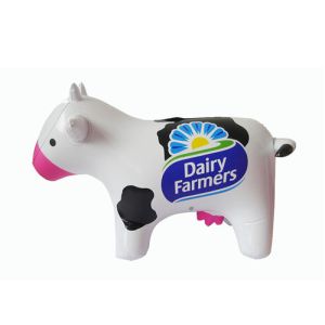 China Customized vivid designed pvc inflatable cow animal,dairy cattle toys on sale