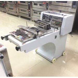 China Multifunctional Toast Square Shaping Machine Semi - Automatically on sale China Multifunctional Toast Square Shaping Machine Semi - Automatically on sale