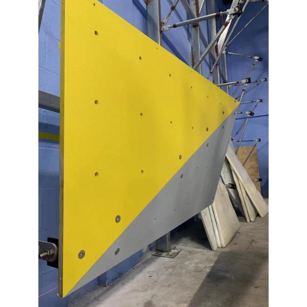 Customized Outdoor Climbing Wall High Safety For Amusement Park