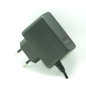 Customized Logo 18650 3.7 V Li Ion Battery Charger EU Plug High Reliability