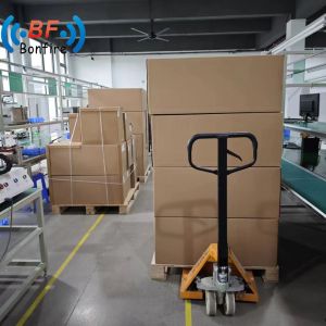 Wide Band 5g LTE 3 / 5dBi RF Antenna Indoor Omni Directional Ceiling Antenna