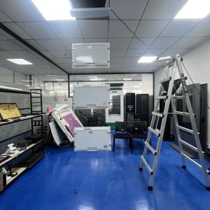 Indoor High Brightness 3 Screen Advertising Display USB and HDMI Interface High