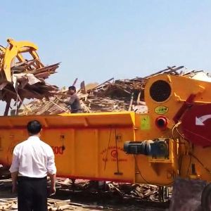 Diesel Engine Mobile Wheels Integrated Biomass Crusher