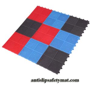 E Friendly PVC Interlocking Floor Tiles Anti Slip PVC Floor Mat 25*25