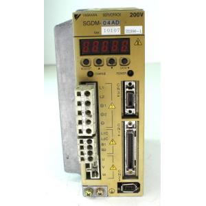 Yaskawa SGDM-04AD AC SERVO AMPLIFIER 200-230V 5.5A 0.4KW NEW