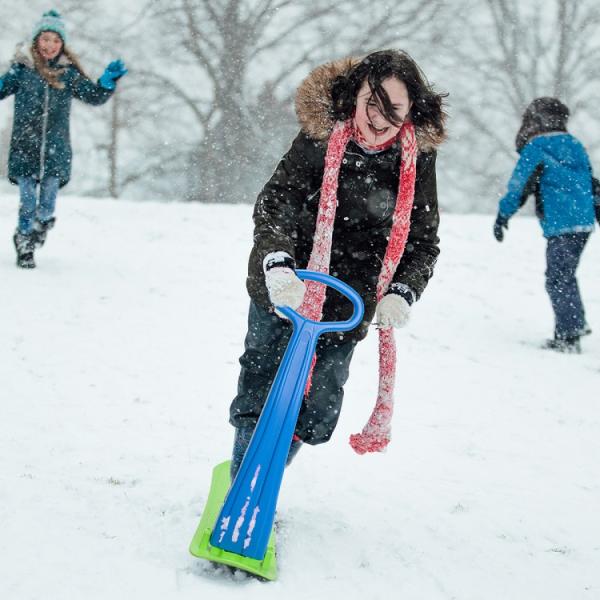 2KGS Board Weight Children's Folding Snow Scooter with Lightweight and Easy to Carry