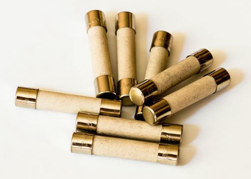 High Breaking Capacity 6.35x32mm Time Delay Cylindrical Ceramic Tube Fuse Link 10A 250V 6x30mm Slow Blow For Lighting