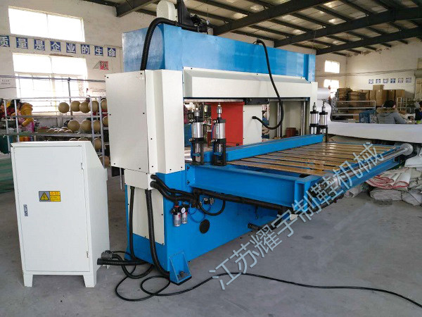 Glasses Cloth Hydraulic Traveling Head Cutting Machine Digital Control Operating