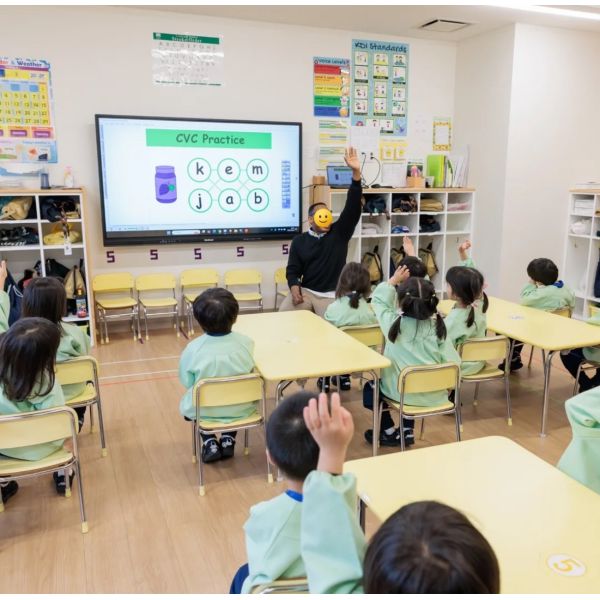 75-Inch 4K Resolution 40-Point Touch Interactive Flat Panel Smart Whiteboard for Classroom Use