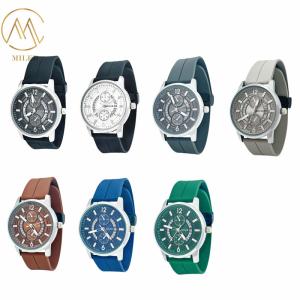 New Model Comfortable and Functional Silicone Strap Quartz Movement Watch