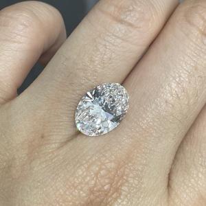CVD White Diamond Without Inlay 12.06carat Oval Customizable