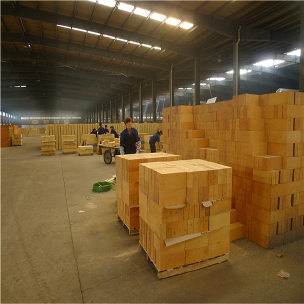 Quality Andalusite Based Furnace Fire Brick , High Heat Bricks For Hot Blast Stove wholesale