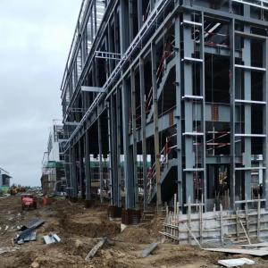 Water Proof Fire Resistance Steel Structure Workshop With Parapet Wall As