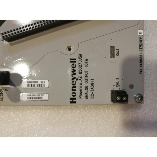 Honeywell 51304337-150 MC-TAIH12 High Level Analog Input/STI with compression