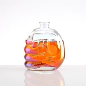 China Custom Liquor 700ml Gin Bottle Square Shaped Empty Alcohol Brandy Whisky Glass Bottles on sale