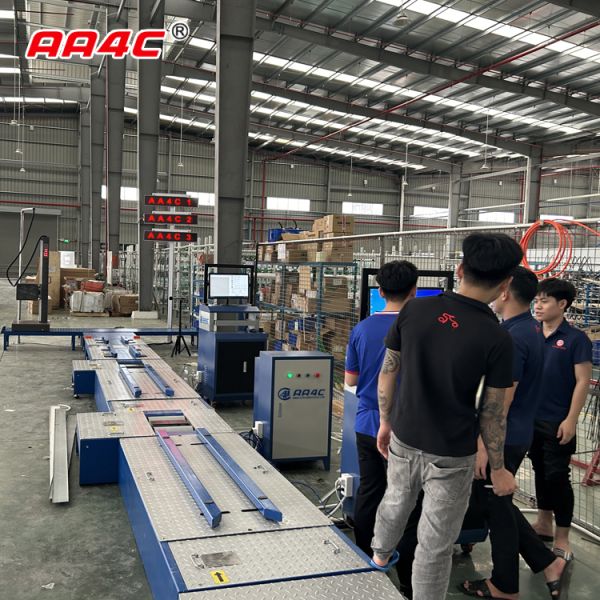 Deliver to VN 2-wheeled motorcycles Centralized testing line include brake force axle load speedometer clamping wheel alignment headlight tester noise