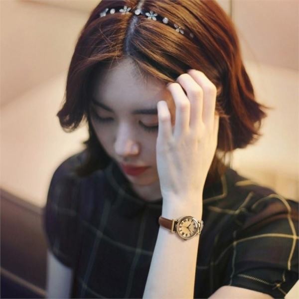 Roman Numerals Belt Quartz Battery Wristwatches Mineral Glass 30m Waterproof