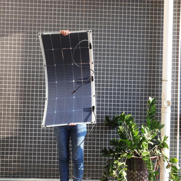 Powerful Mono Flexible Thin Film Solar Panel 100Watt 156.75mmx156.75mm