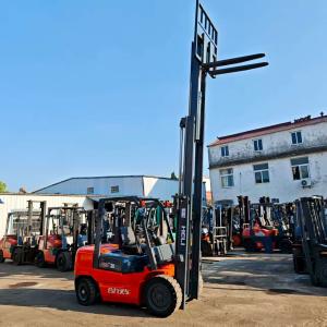 Fast Shipping 3 Ton & 5 Ton Heavy Duty Diesel Forklift Trucks Hydraulic Models