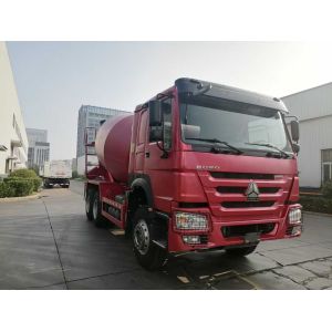 China Heavy-Duty HOWO TX/NX MAX 8×4 Concrete Mixer Truck with 10 m³ Capacity 340-400HP Engine and Euro 2/3 Emission Standard on sale