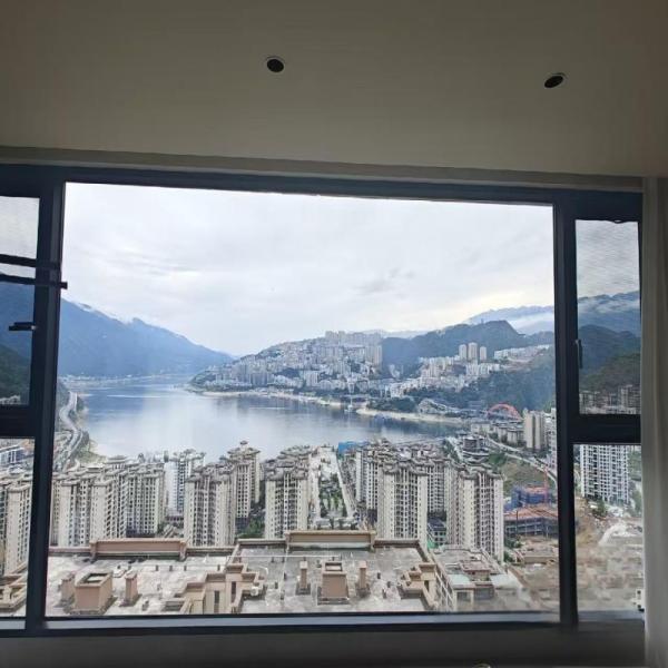 Energy Efficient Aluminum Casement Window with Thermal Break Seal and Double