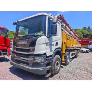 China 2020 XCMG 58m Boom Concrete Pump Truck with 180 m³/h Output and 6 Sections RZ Fold on sale