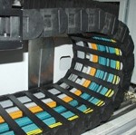 Shielded Abrasion- and Oil-resistant PUR Robot Cable for Dynamic Bending and