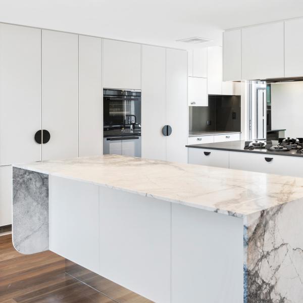 Semicircular Handle PVC Kitchen Cabinet Contemporary Simple White PVC Kitchen Furniture