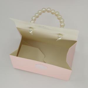 Delicate Valentine'S Day Candy Wedding Gift Box Packaging With Handle And Ribbon