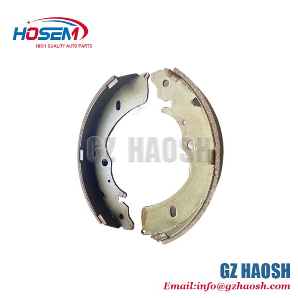 Rear Brake Pad Specification K4470 Suitable For Isuzu D-MAX 4×2 With 3 Months