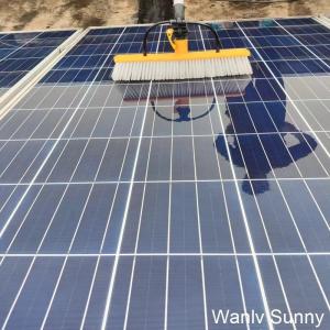Flexible Handle Solar Panel Cleaner with Manual Spray Brush Mobile Style CIF